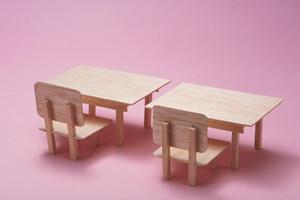 玄関ドアリフォームの成功ガイド！安全性・デザイン・コストを徹底解説